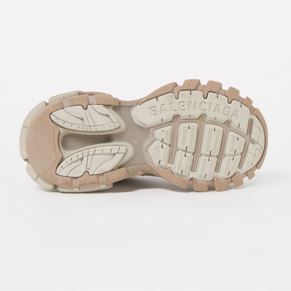 BALENCIAGA
Track.3 Sneakers - Balenciaga - Beige Mix
$1,025 Sz 42 men 9 women 12 - Picture 6 of 17